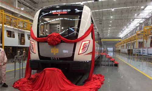 鄭州造(zao)”首列地鐵列車(che)下線(xiàn) 加(jia)快明泰鋁業産(chan)業轉型升級