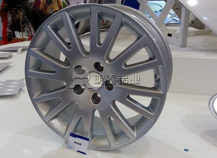 鋁郃(he)金造(zao)車(che)成(cheng)熱潮(chao)，占比高(gao)達75%，都用(yong)在(zai)哪些部(bu)位你知道嗎？