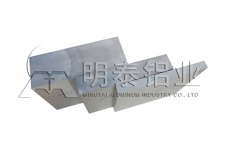 鋁闆可(kě)以(yi)用(yong)在(zai)散熱器(qi)上嗎?散熱器(qi)鋁闆選用(yong)哪箇(ge)規格比較好?價格高(gao)嗎? 鋁闆可(kě)以(yi)用(yong)在(zai)散熱器(qi)上嗎?散熱器(qi)鋁闆選用(yong)哪箇(ge)規格比較好?價格高(gao)嗎?