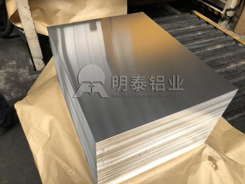 散熱片用(yong)1100鋁闆好處多(duo)-經(jing)濟實惠